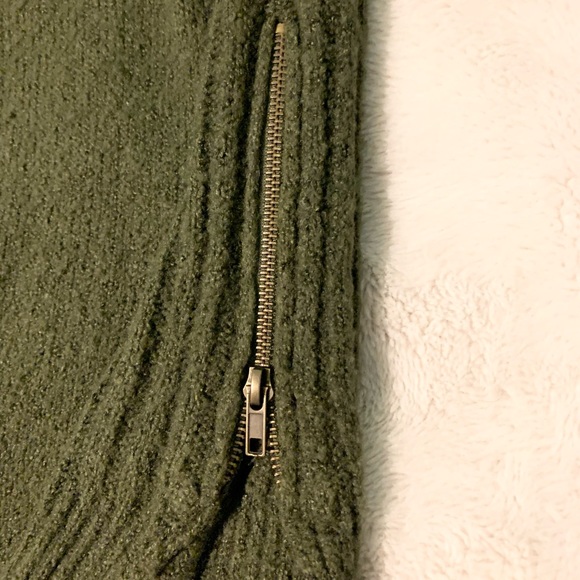 Green Lovebydesign sweater - Picture 4 of 6